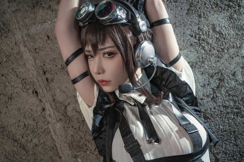 极品CosPlay爆机少女 喵小吉 战斗女仆[41P/3V/3.49G]（3）